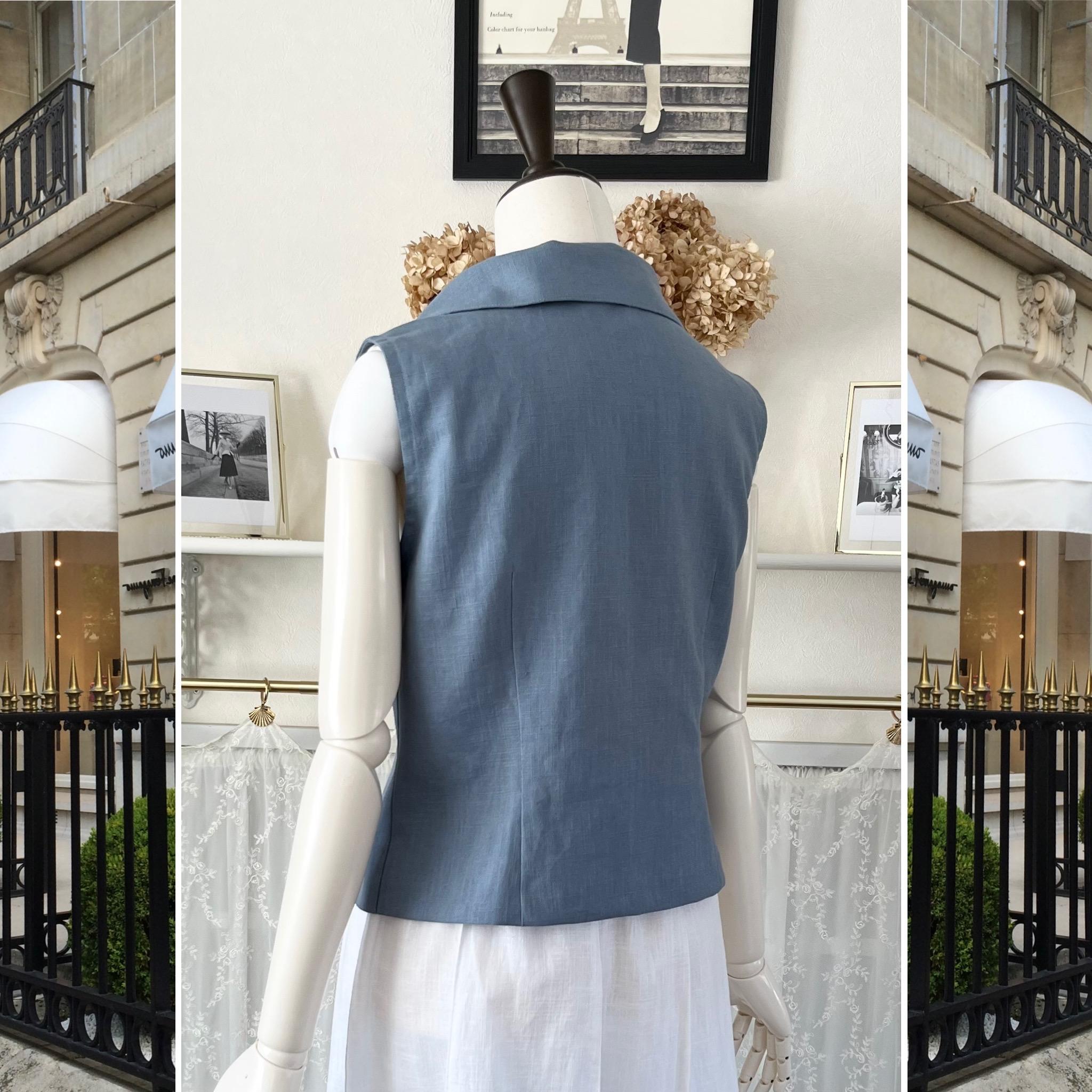 リネンの襟付き・ノースリーブブラウス『くすみブルー・麻のブラウス・ベスト・クラシカル・パリのリネン・1点のみ』 | 2枚目