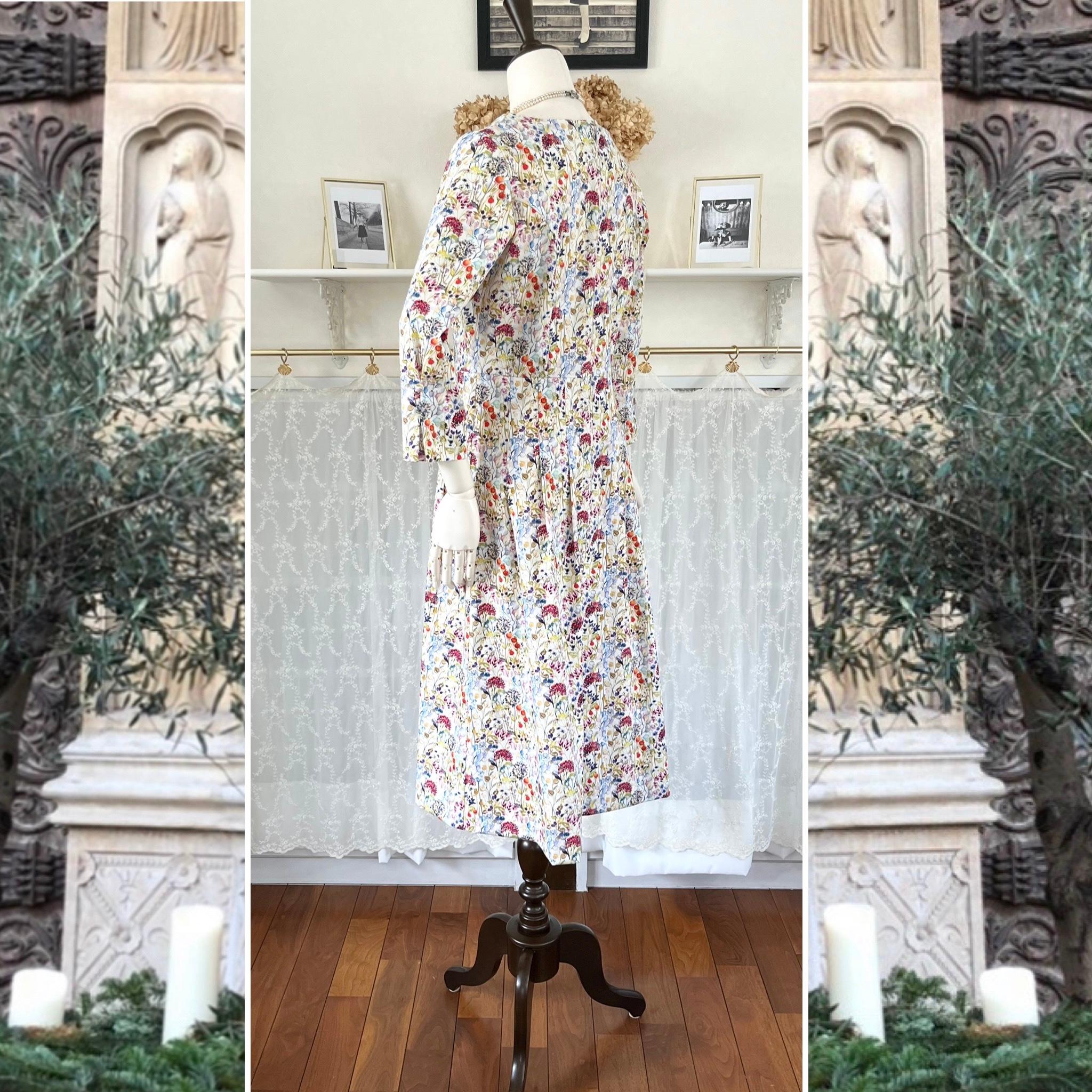 パリの花柄コットンのワンピース『アンリエット ・NR』タックスカート・キレイ目ライン・シンプル・1点のみ | 4枚目