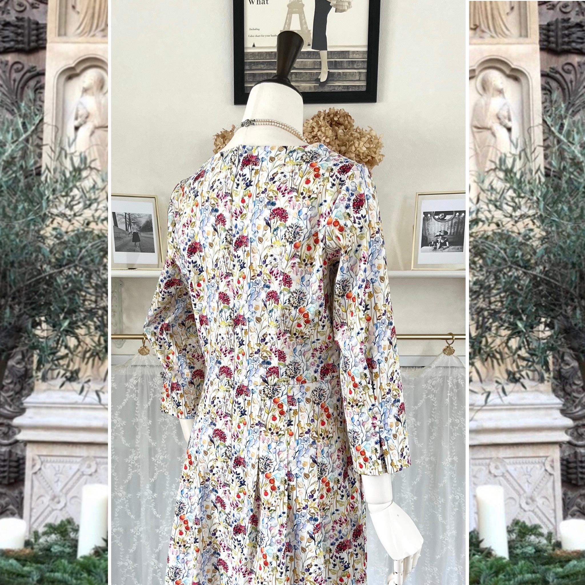 パリの花柄コットンのワンピース『アンリエット ・NR』タックスカート・キレイ目ライン・シンプル・1点のみ | 7枚目