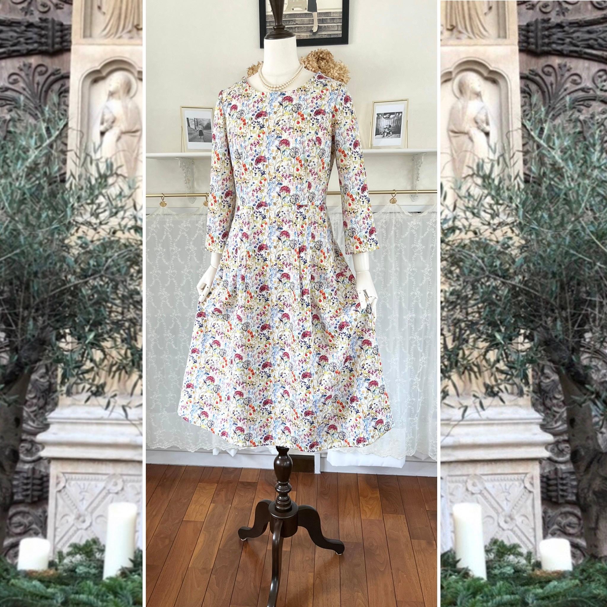 パリの花柄コットンのワンピース『アンリエット ・NR』タックスカート・キレイ目ライン・シンプル・1点のみ | 9枚目