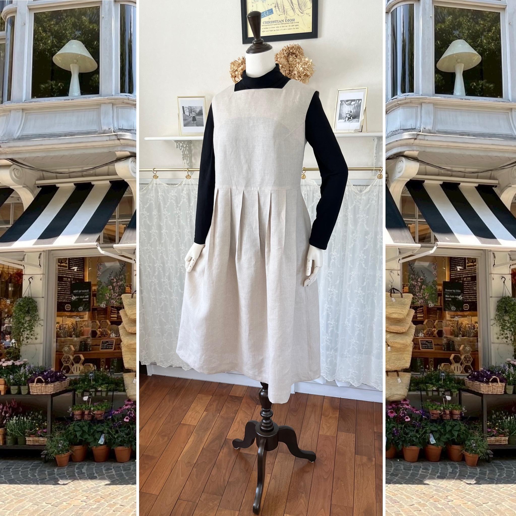 リネン・ノースリーブのタックワンピース『サリー』エクリュ・ナチュラル・スクエアネック・ジャンパースカート・ロング