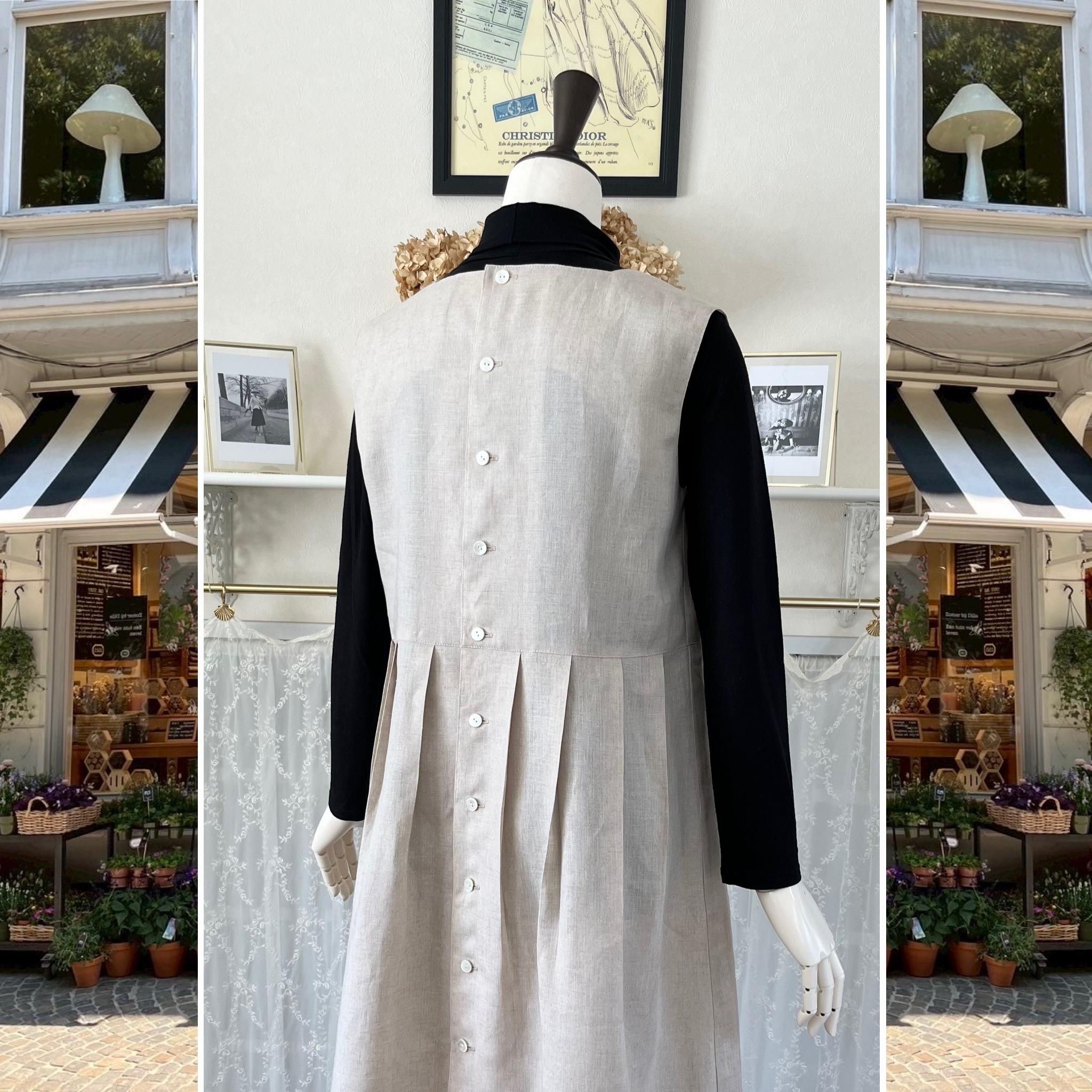 リネン・ノースリーブのタックワンピース『サリー』エクリュ・ナチュラル・スクエアネック・ジャンパースカート・ロング | 7枚目